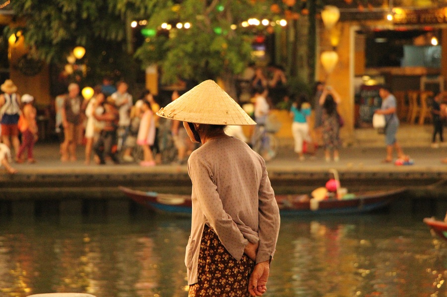 https://www.ipomehotels.com/en/wp-content/uploads/2020/03/Vietnam-by-Photo-by-Katherine-McCormack-on-Unsplash.jpg
