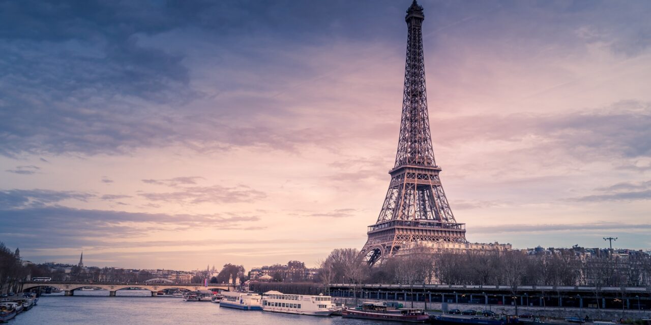 https://www.ipomehotels.com/en/wp-content/uploads/2021/04/Paris-Photo-by-Chris-Karidisa-on-unsplash-1280x640.jpg