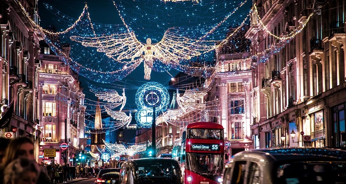 https://www.ipomehotels.com/en/wp-content/uploads/2021/12/London-Christmast-Photo-byJamie-Daviesa-on-unsplash-1200x640.jpg